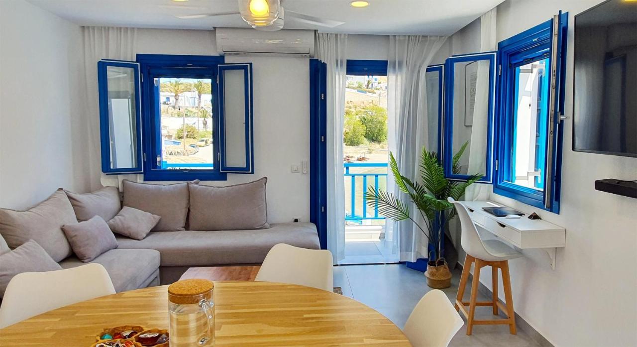 Meraki Beachfront Foiníkion Buitenkant foto